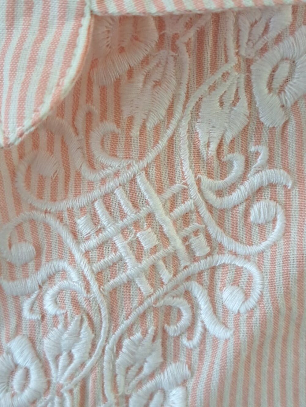 New Size 3XL Style & Co Womens Railroad Embroidered Button-Down Shirt Roll-Tab - Picture 3 of 12